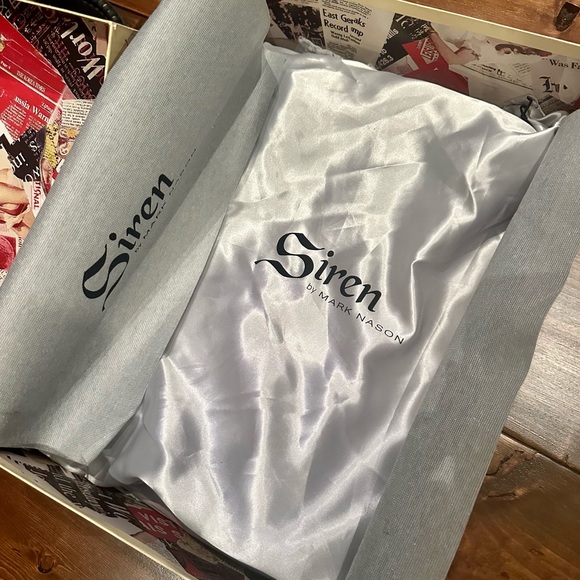 100% leather Mark Nason Siren boots with luxurious animal print lining sz 8.5 - Picture 11 of 16